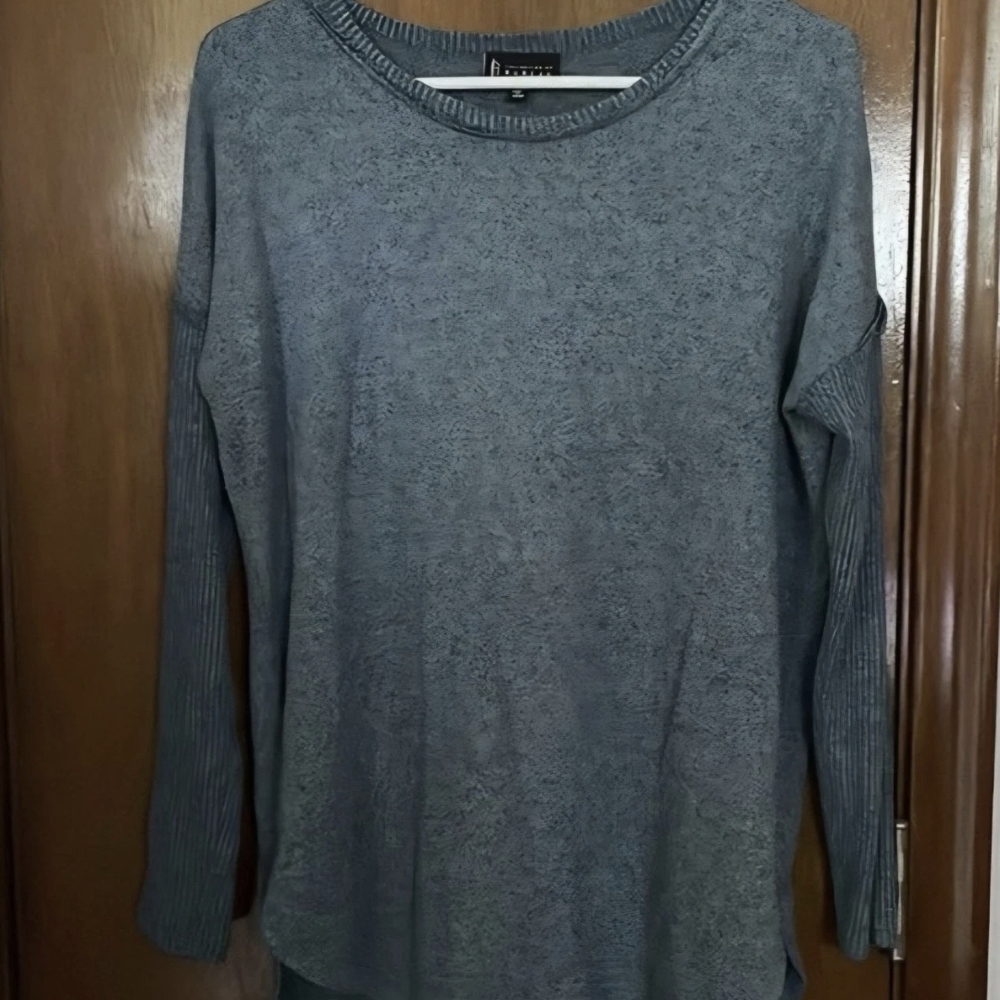 Bobeau XL Speckled Blue Crewneck Long Sleeve Top With Waffle Knit Sleeves